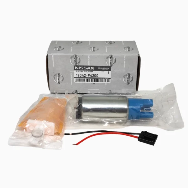 Bomba de bencina Nissan 17042‑F4200 original.